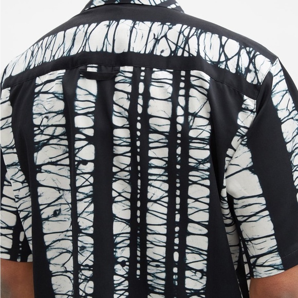 NWT NICHOLAS DALEY
Roketsu-dyed rayon-blend twill short-sleeved shirt - Picture 4 of 6